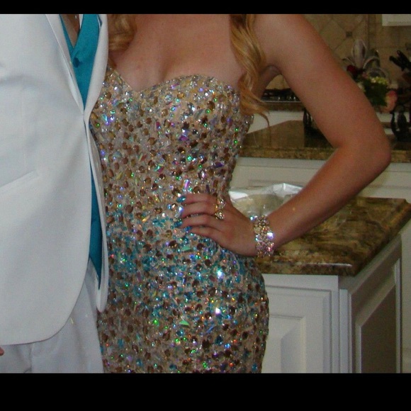 Night moves “prom collection” prom dress - Picture 6 of 6
